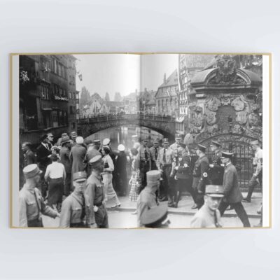 Doppelseite aus dem von Inge Klier Design gestalteten Buch "Vergessene Nachbarn – Jüdisches Leben in Nürnberg Gostenhof"